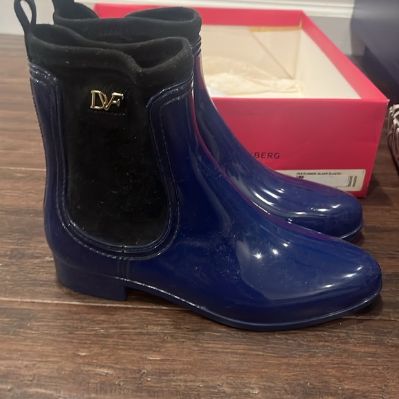 Practically new DVF rain. Boots - Picture 3 of 6
